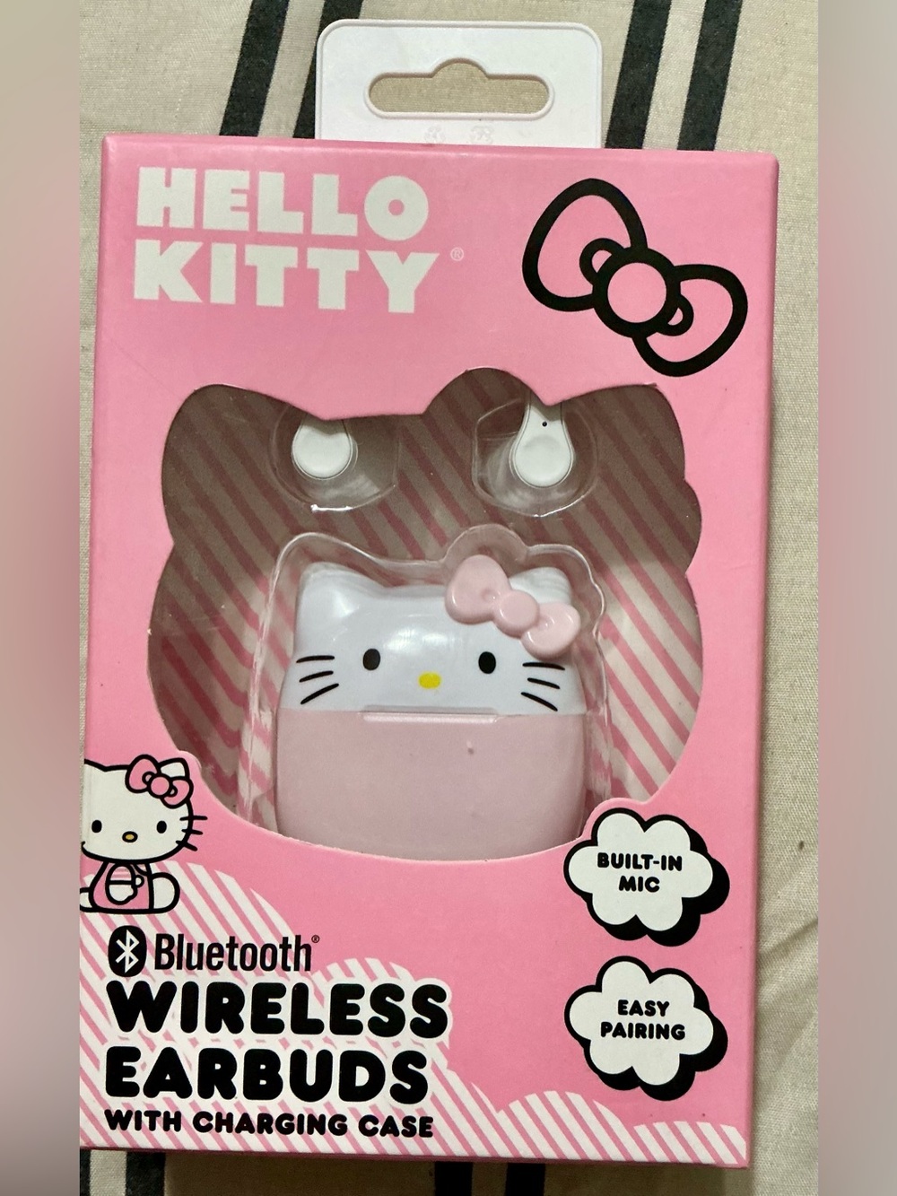 Hello Kitty Pink Wireless Earbuds with Character Charging Case